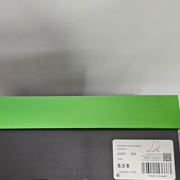 Kate Spade Women Garnish Zip-up Pump Booties Size 8.5 Silver NWT - Picture 8 of 8